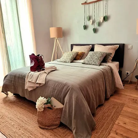 Le Presbytere Holiday home *